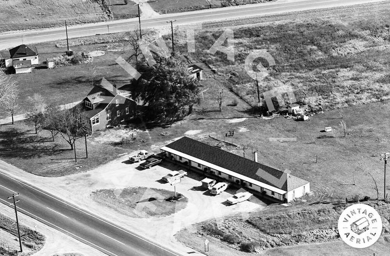 Undetermined St Clair Motel - 1964 Photo (newer photo)
